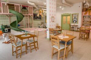 Karuzela Zabaw playground cafe warsaw